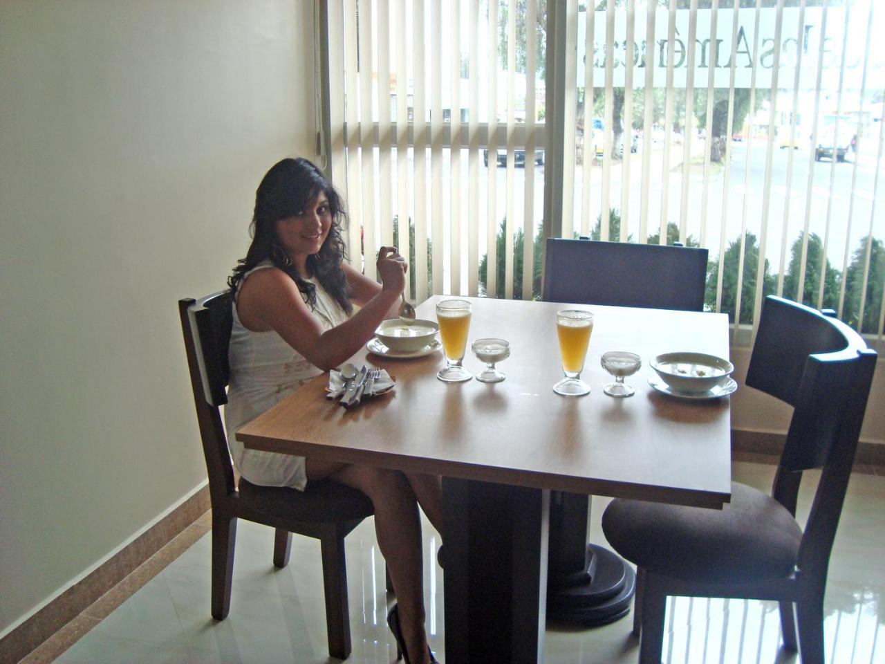 Hotel De Las Americas Ambato Buitenkant foto
